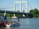 Motor Segelboot mit Motorschaden trieb gegen Alte Liebe bei Koeln Rodenkirchen P091